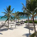 Grand Caribe Beach Club And Spa