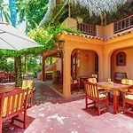 Aventura Village Los Corales Beach&Spa