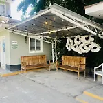 Sol Caribe Suites & Studios - Beach Club And Pool
