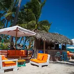 Aventura Studios With Tropical Pool Playa Los Corales