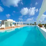 Deluxe Studios Ducassi Rooftop Pool - Playa Los Corales