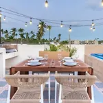 Beauty Pent House With Private Roof