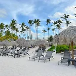 Sol Caribe Suites - Playa Los Corales - Beach Club, Wifi, Swimming Pool