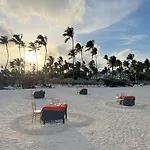 Sol Caribe Suites - Playa Los Corales - Beach Club, Wifi, Swimming Pool