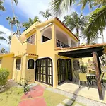 Oceanfront & Garden View Villas Hotel Wifi Bbq Parking Los Corales Beach Club & Spa