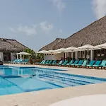 Relax Apto Pool And Golf View In Hard Rock Golf