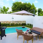Casa Tropical Con Piscina Privada