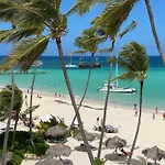 Grand Caribe Suites Playa Los Corales