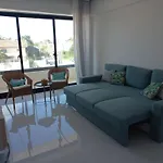 New Spacious & Bright 2Br & 2Ba, Pool & Beach Shuttle, Wifi & Ac Gold Reef 209