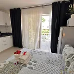 Suite With Garden View And Pool Access
