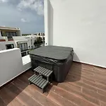 Nok Unique 2Br Apartment By Vistacana Rentals