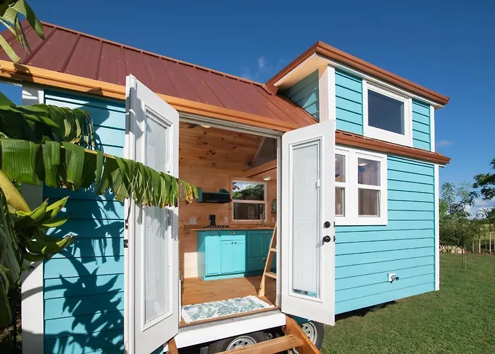 New!! Tropical Tiny Sanctuary-Tiny Home Near Beach