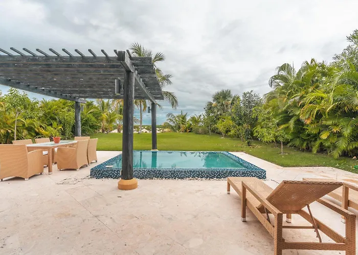 Bungalow With Tropical Style At Cap Cana A8C