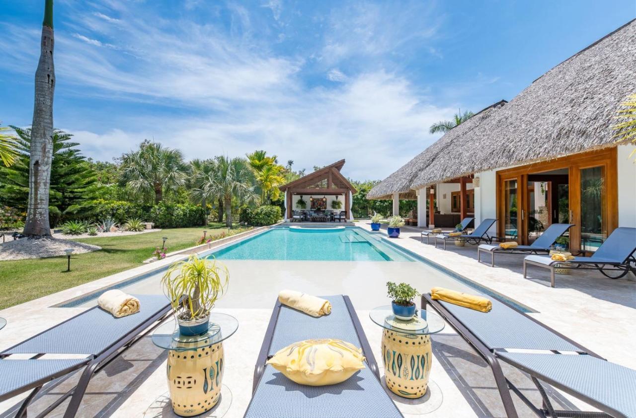 Private With Incredible Pool, Maid, Jacuzzi - Cap Cana Pousada Punta Cana