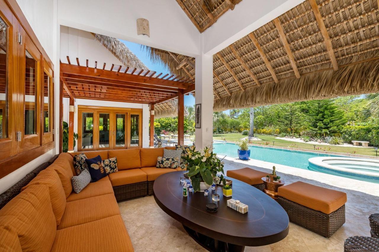 Private With Incredible Pool, Maid, Jacuzzi - Cap Cana Pousada