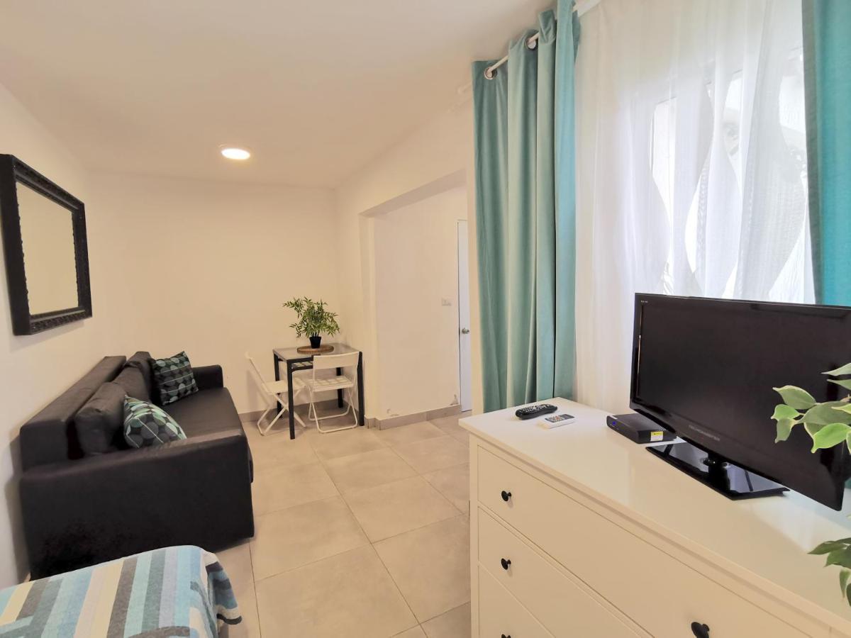 Beach Studio 4 People - Bbq, Wifi, Beach Amenities, Pickup From Airport, Kitchenette - Playa Los Corales Apartment Punta Cana