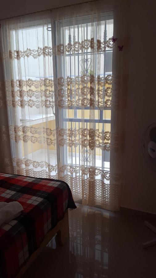 Apartment Ave Fenix
