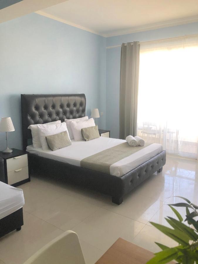 Premium Suites With Rooftop Pool And Beach Access Aparthotel