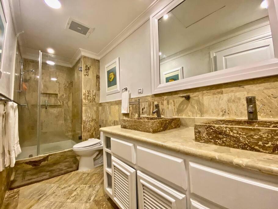 Stylish Lux Aquamarina Cap Cana Apartment