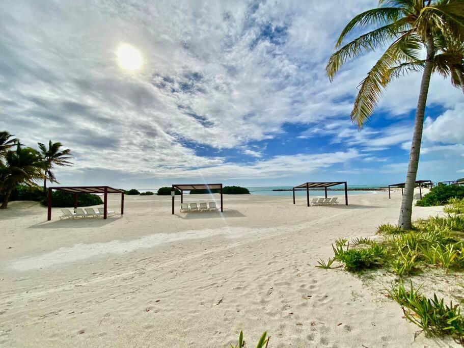 Stylish Lux Aquamarina Cap Cana Apartment *