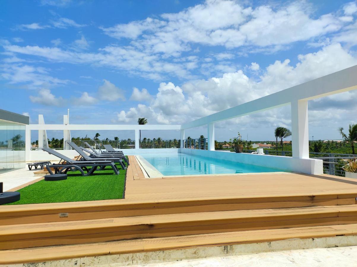 Aparthotel Tropical Suites With Rooftop Pool, Beach Club, Spa, Restaurants