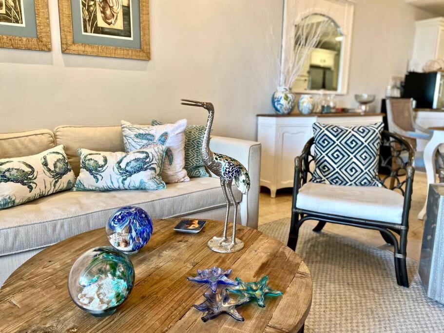 Stylish Lux Aquamarina Cap Cana Apartment