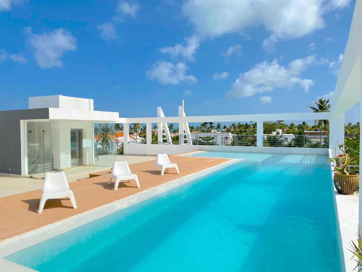 Deluxe Ducassi Rooftop Pool - Playa Los Corales Aparthotel Punta Cana