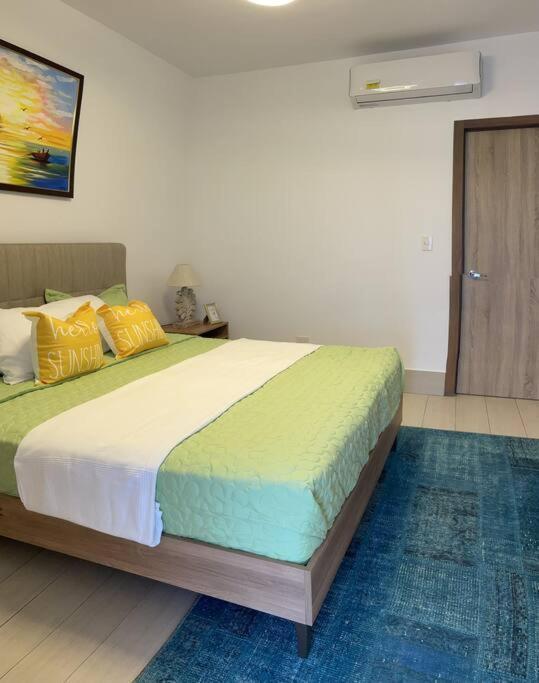 Hermoso Apartamento Con Vista Al Mar! Los Corales