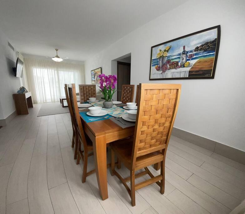 Hermoso Apartamento Con Vista Al Mar! Los Corales Punta Cana