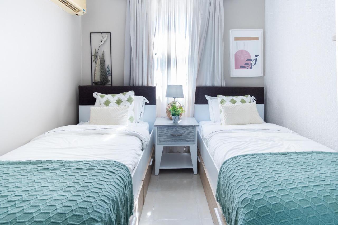Beauty Pent House With Private Roof