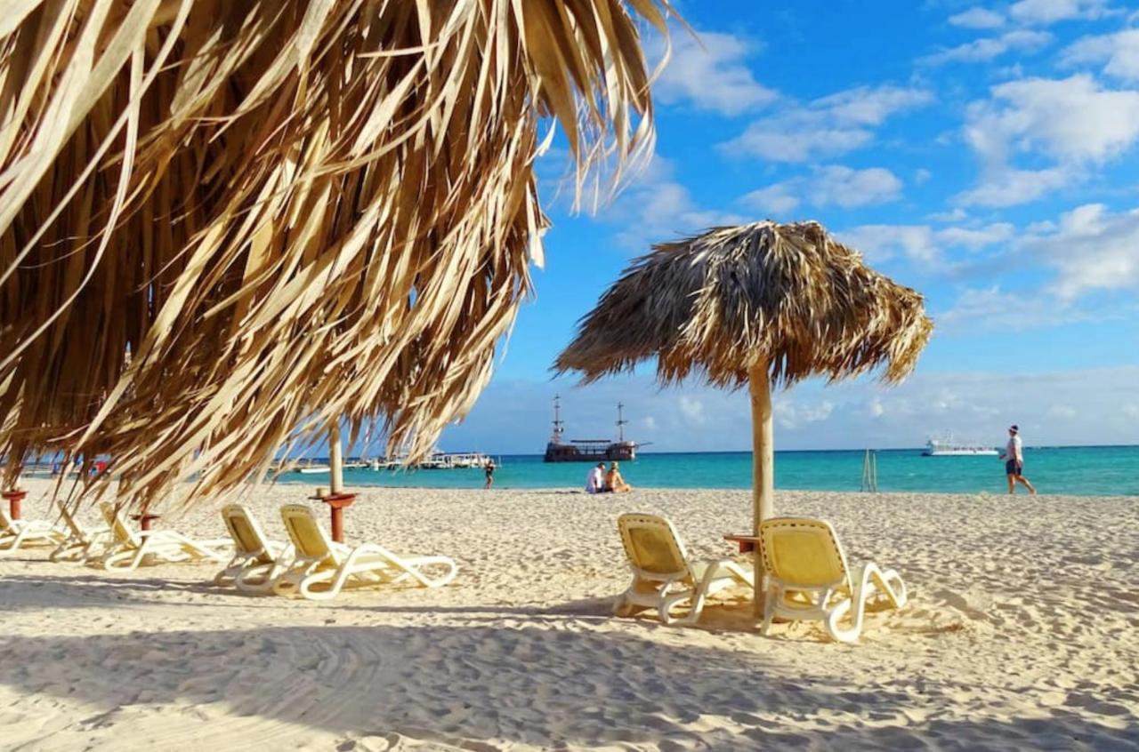 Sol Caribe Suites - Playa Los Corales - Beach Club, Wifi, Swimming Pool 5* Punta Cana