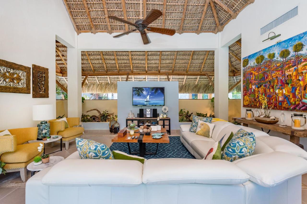Pousada Private With Incredible Pool, Maid, Jacuzzi - Cap Cana