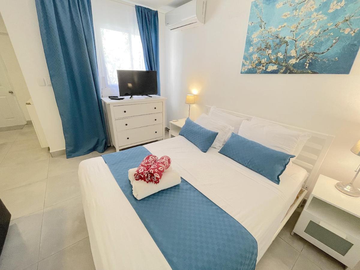 Oceanfront & Garden View Villas Wifi Bbq Parking Los Corales Beach Club & Hotel