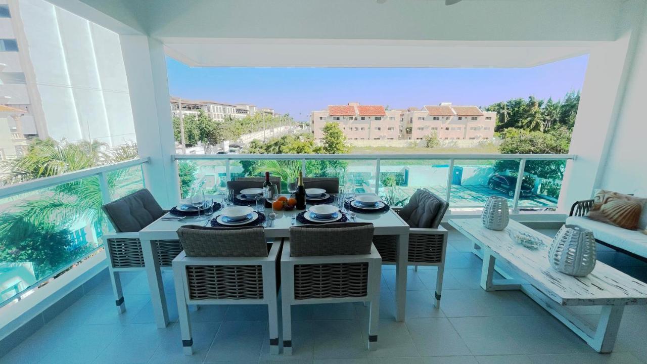 Relaxing 2 Bedroom Ocean View With Pool Close To The Beach *