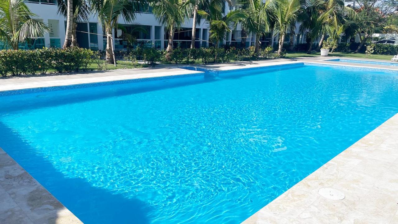 Relaxing 2 Bedroom Ocean View With Pool Close To The Beach Apartment *
