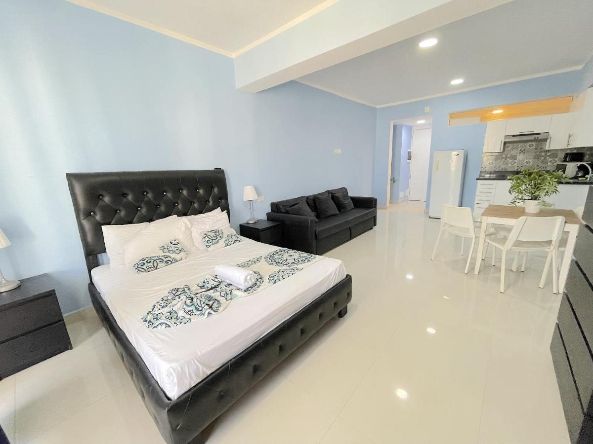 Ducassi Suites & - Playa Bavaro - Wifi - Parking - Rooftop Pool & Hotel 5*