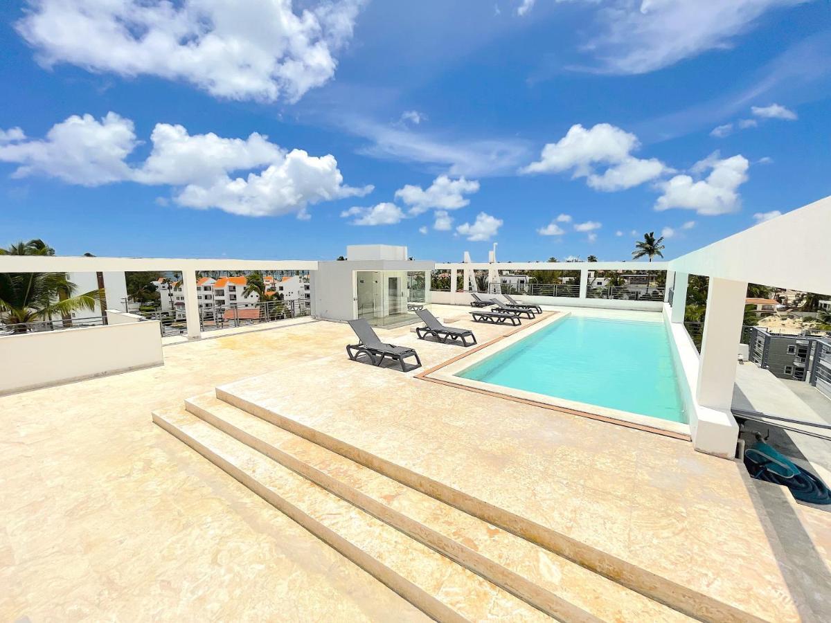 Ducassi Suites & - Playa Bavaro - Wifi - Parking - Rooftop Pool & 5*