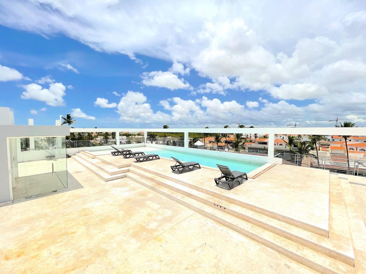 Hotel Ducassi Suites & - Playa Bavaro - Wifi - Parking - Rooftop Pool &