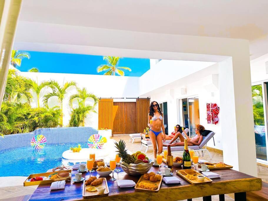 Beach Jade With Private Pool, Jacuzzi & Maid