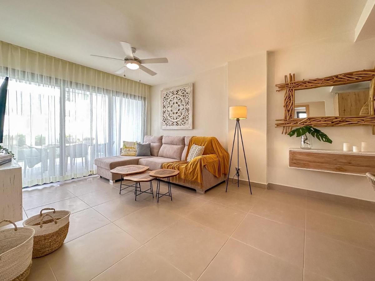 Fantastic Brand New Beach Apartment