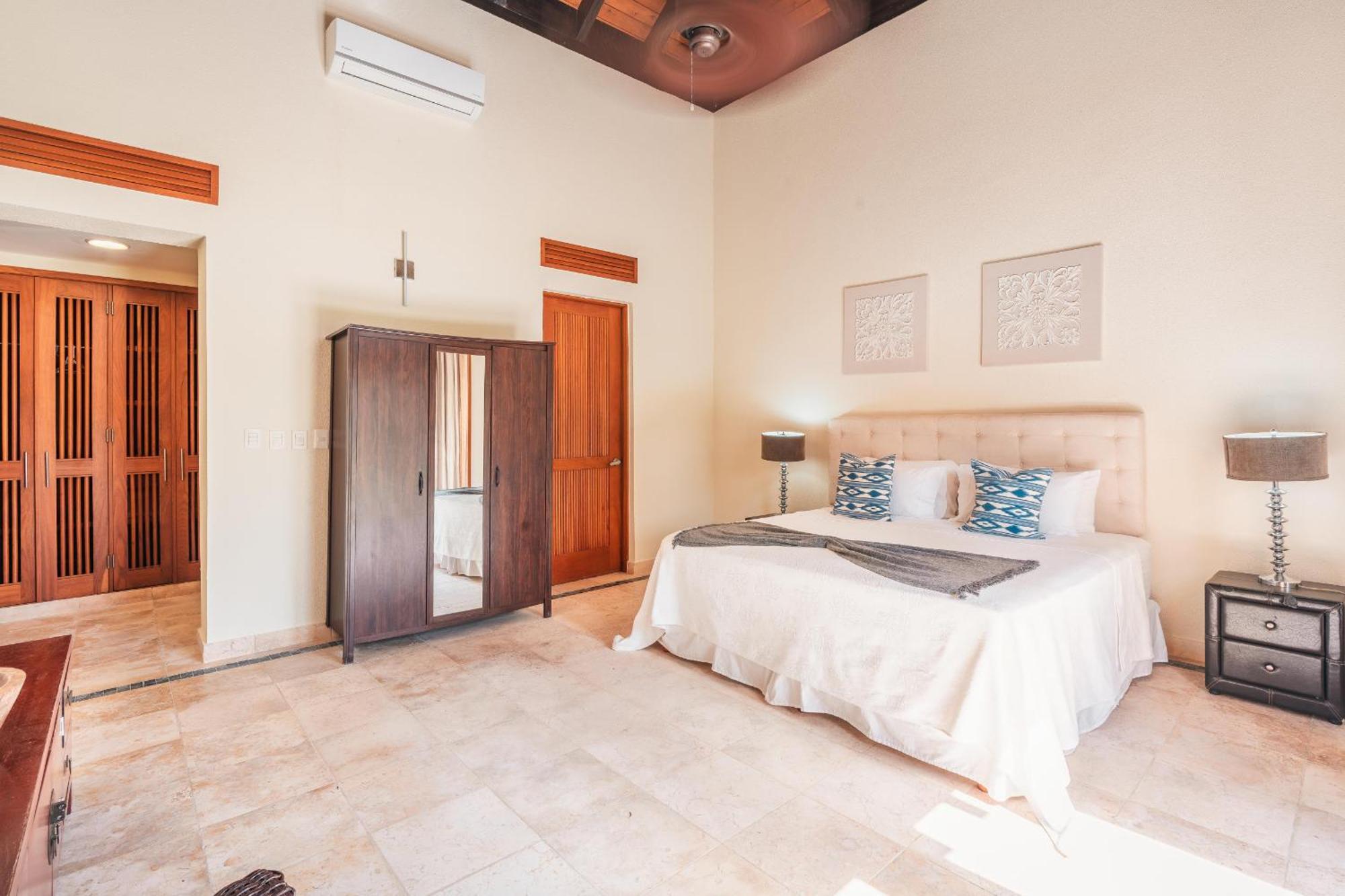 Villa Amazing 5br W Pool At Village A