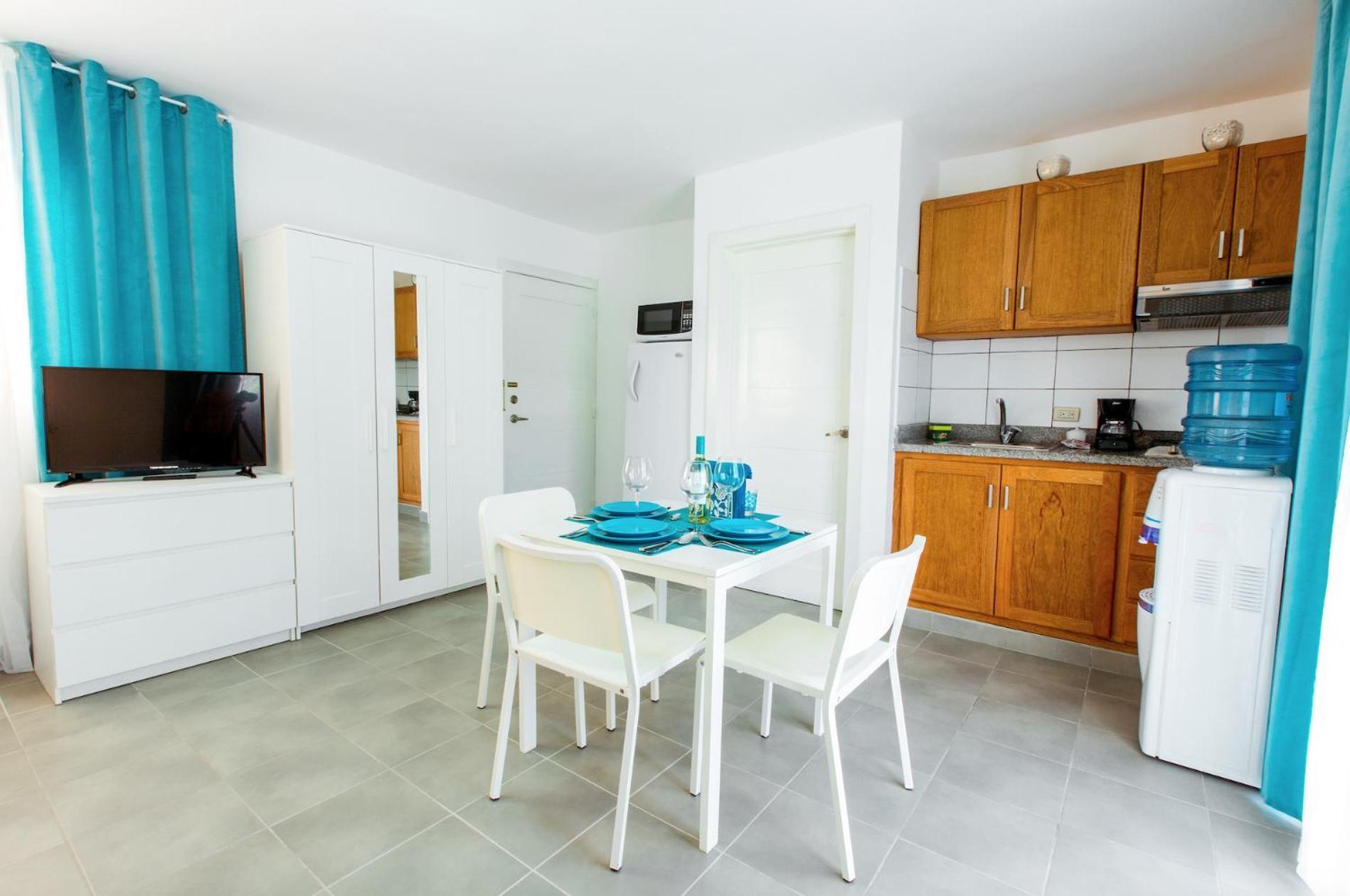 Tropicana Suites Deluxe Club And Pool - Playa Corales