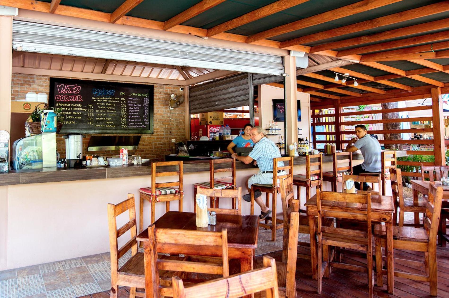 Hotel Tropicana Suites Deluxe Club And Pool - Playa Corales