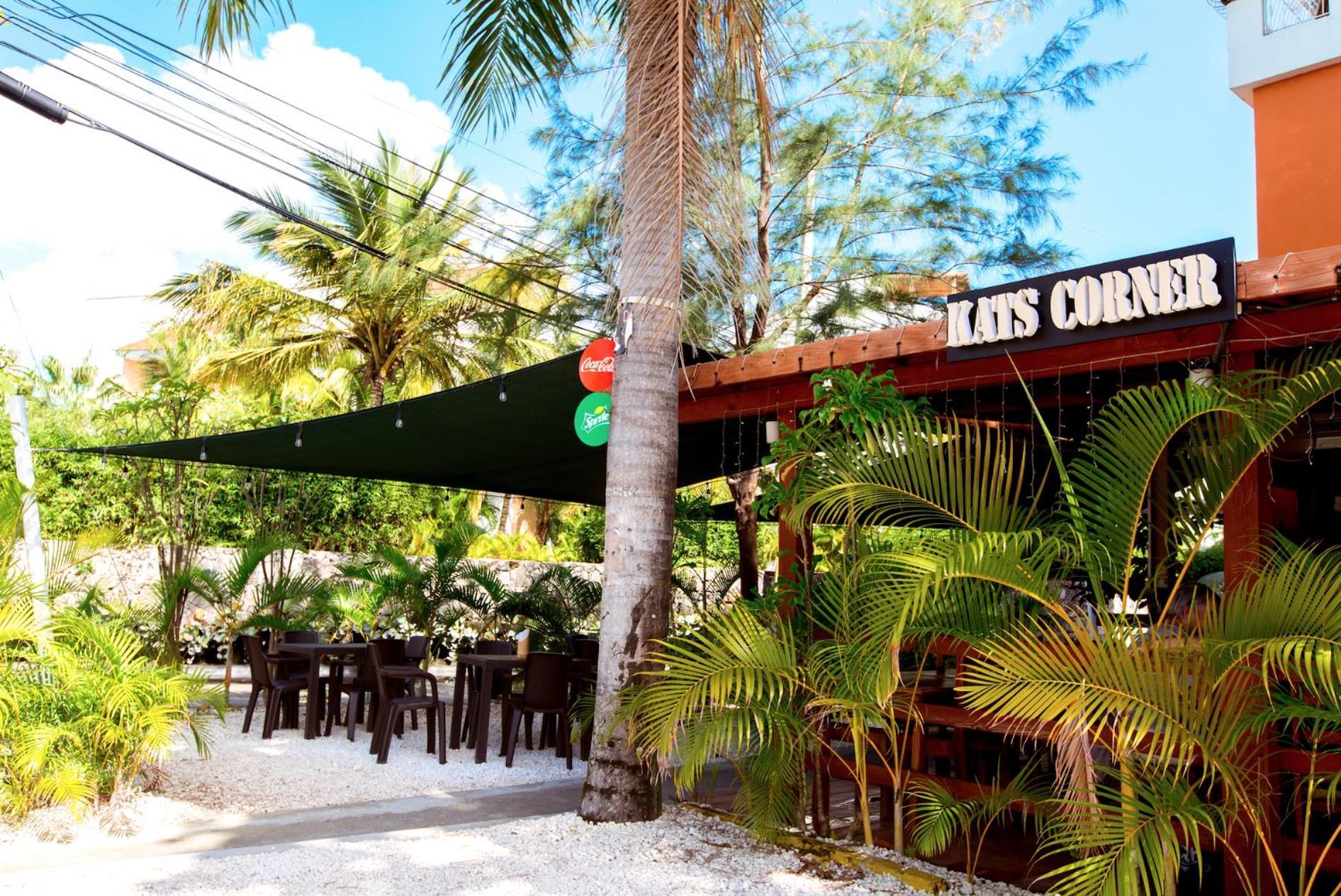 Hotel Tropicana Suites Deluxe Club And Pool - Playa Corales