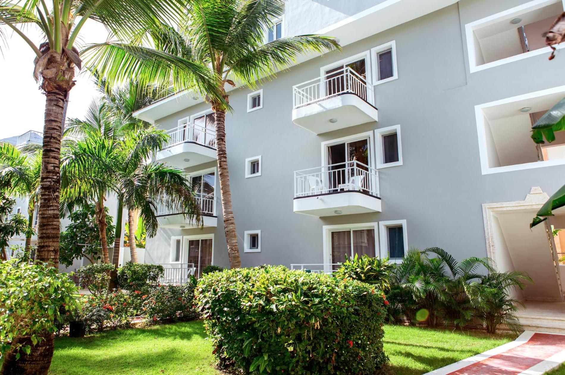 Tropicana Suites Deluxe Club And Pool - Playa Corales 5*