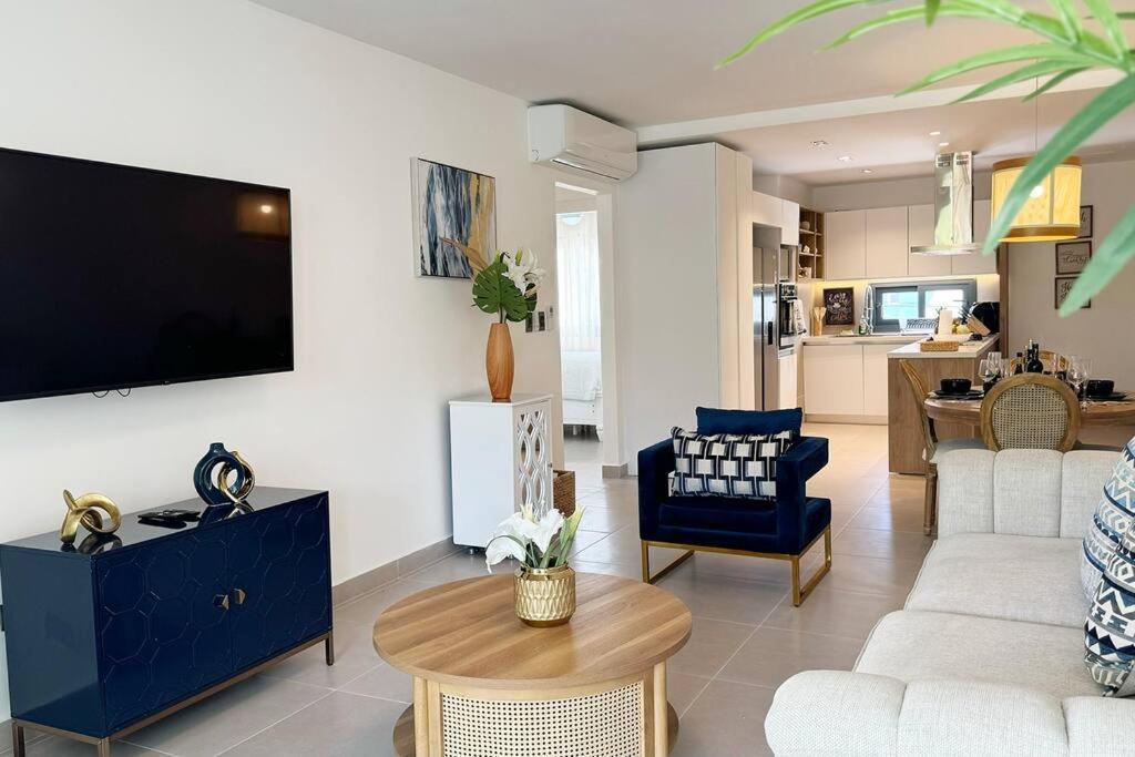 Apartment The Zee Corner Tropical Paradise At The Caribe