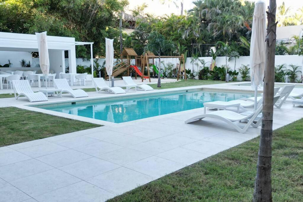 The Zee Corner Tropical Paradise At The Caribe Apartment