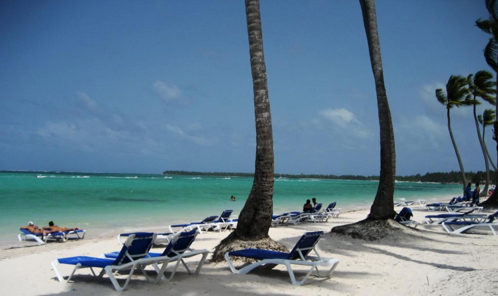 Aventura Village Corales And