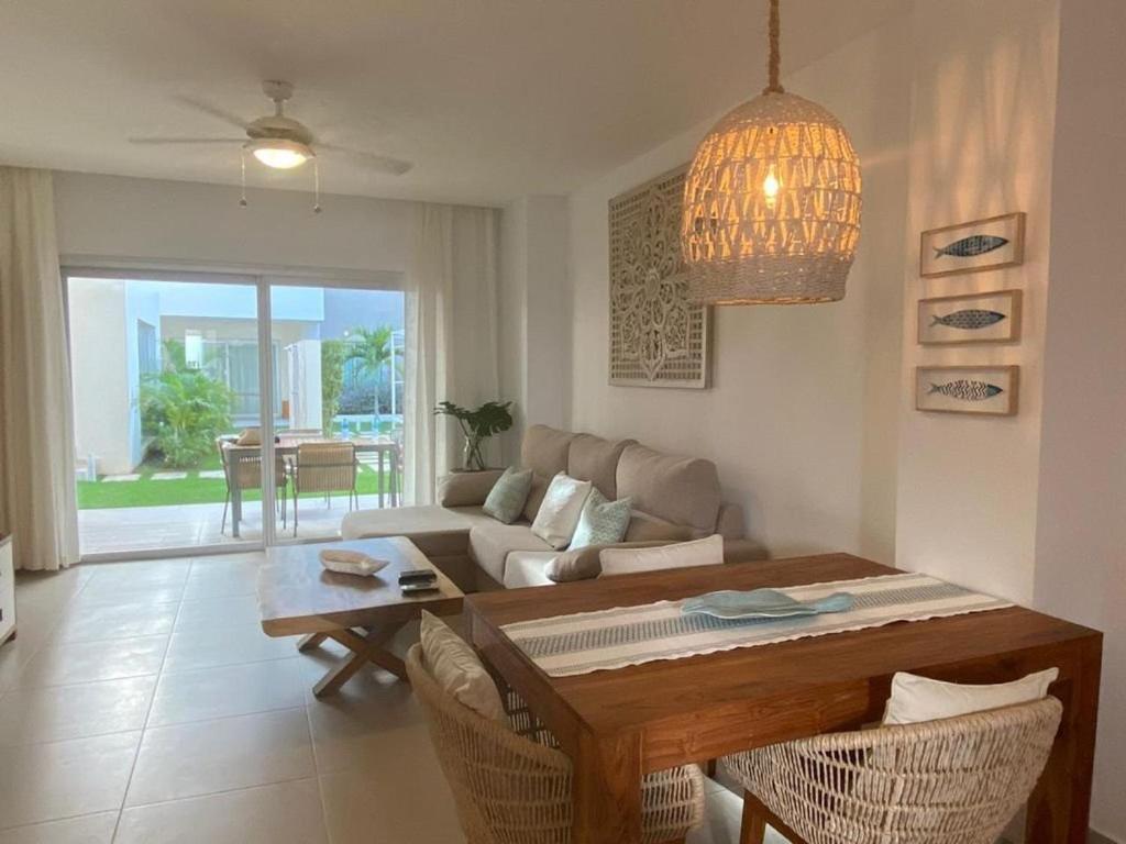 Garden Ground Floor Condo, D1 Apartment