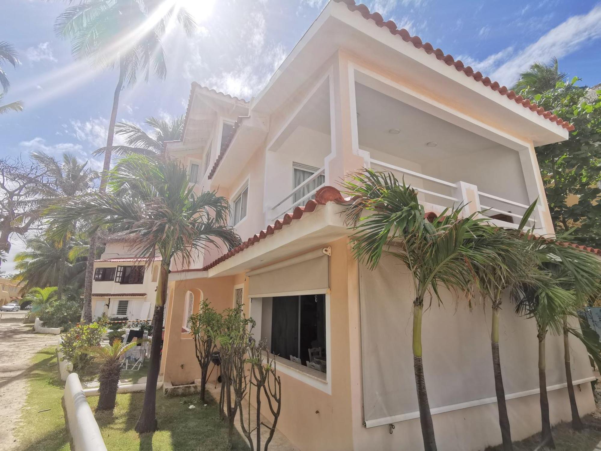 Hotel Tropical Village Playa Los Corales